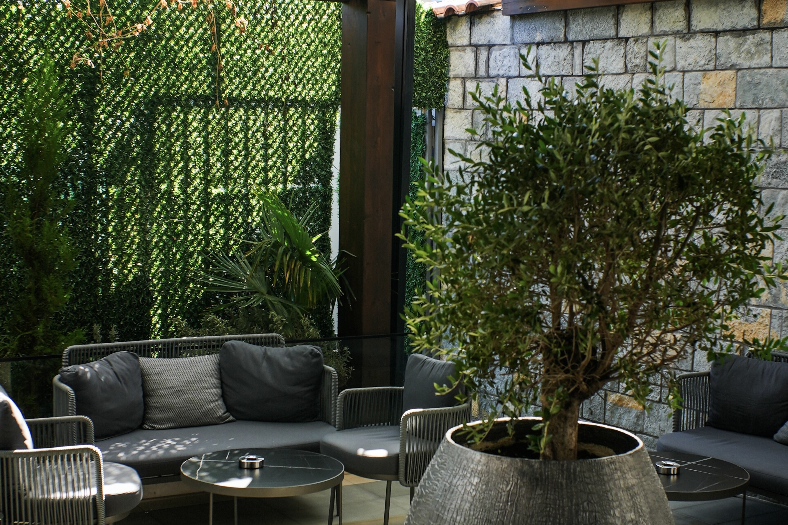 Garden seating